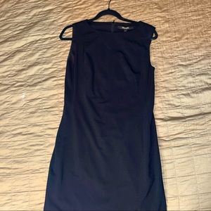 Black sleeveless dress